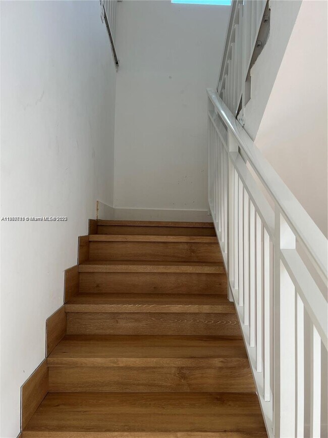 Building Photo - 3076 NW 45th St