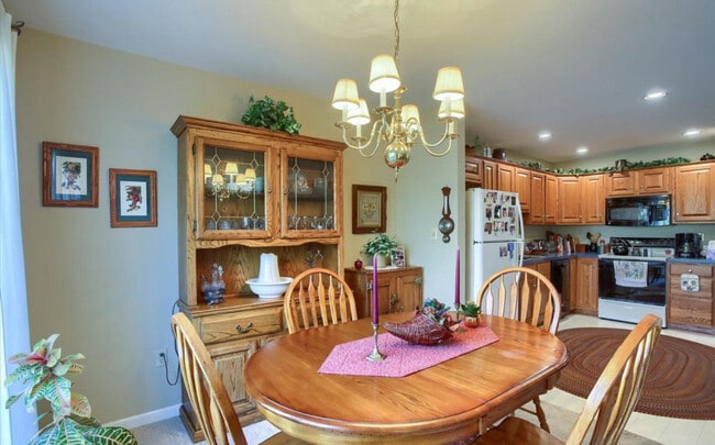 Building Photo - 4080 Darius Dr