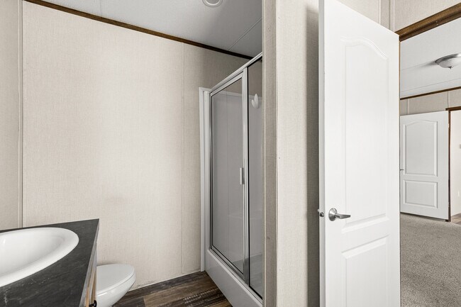 Building Photo - 21 Clear Creek