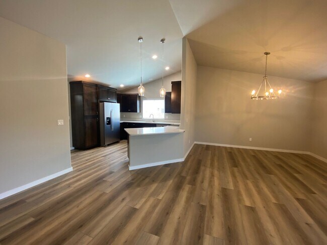 Building Photo - Brand New House in Winston!