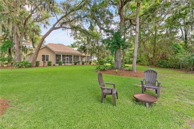 Building Photo - 111 Chinquapin Dr
