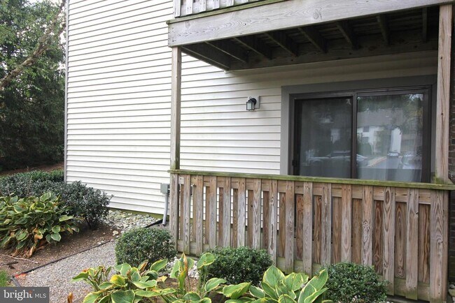 Building Photo - 5322 Ravens Crest Dr