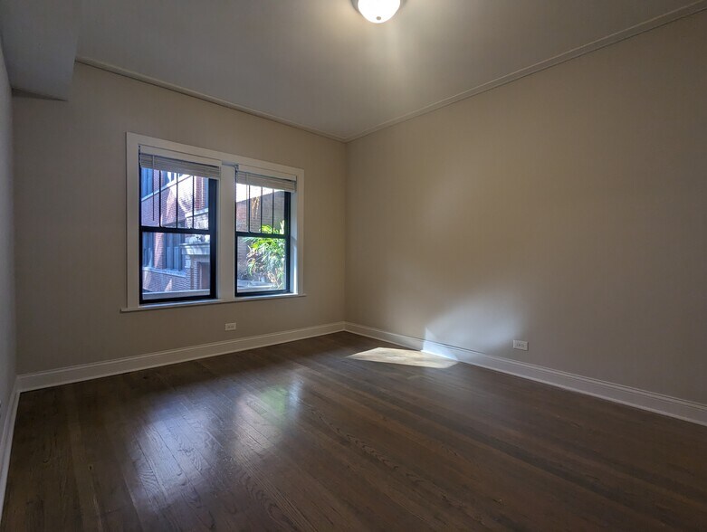 Building Photo - 2530 N Kedzie Blvd