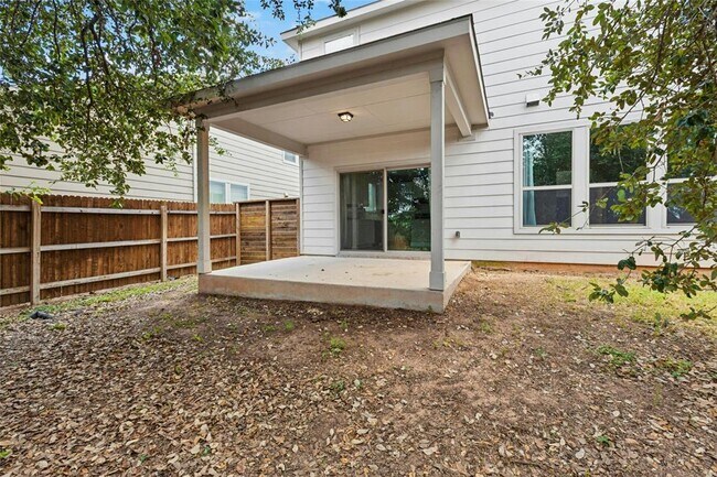 Building Photo - 9800 Betulla Dr
