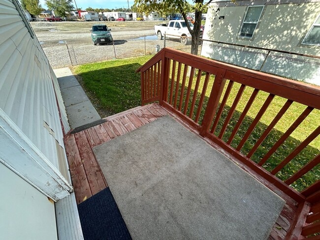 Building Photo - 3 Bed 2 Bath Updated Mobile Home w/ Fenced Yard & Many Amenities
