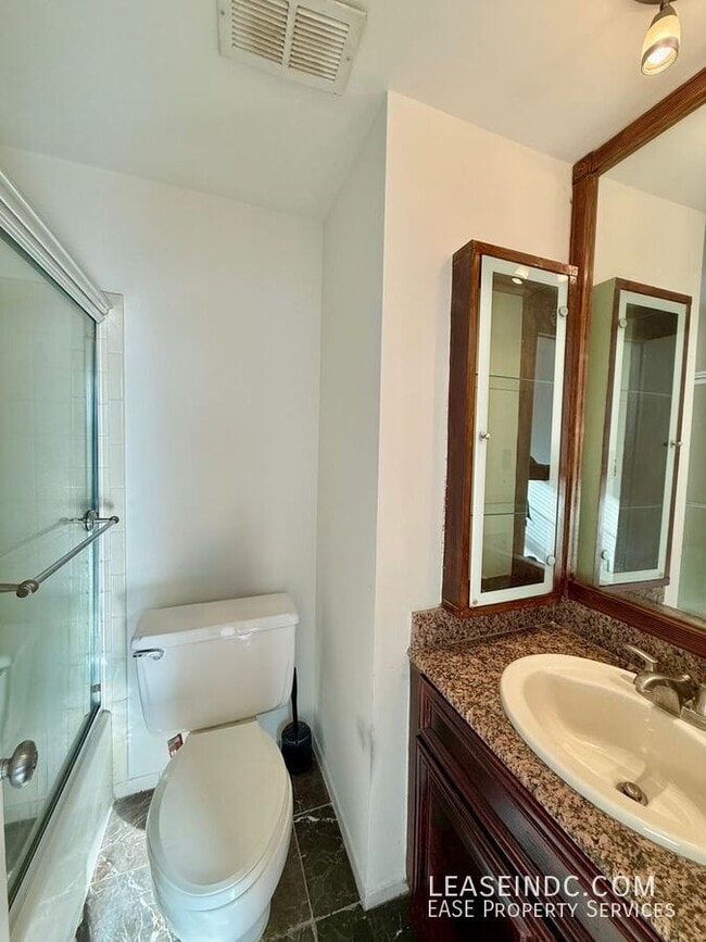 Building Photo - 1133 13th St NW