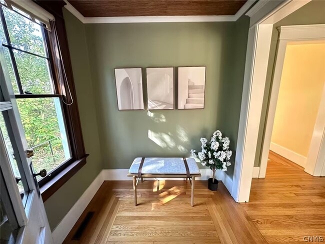 Building Photo - 608 Ackerman Ave