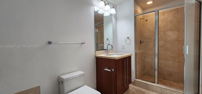 Building Photo - 1111 SW 1st Ave