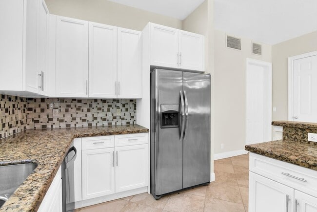 Building Photo - 3432 NE 15th Ave