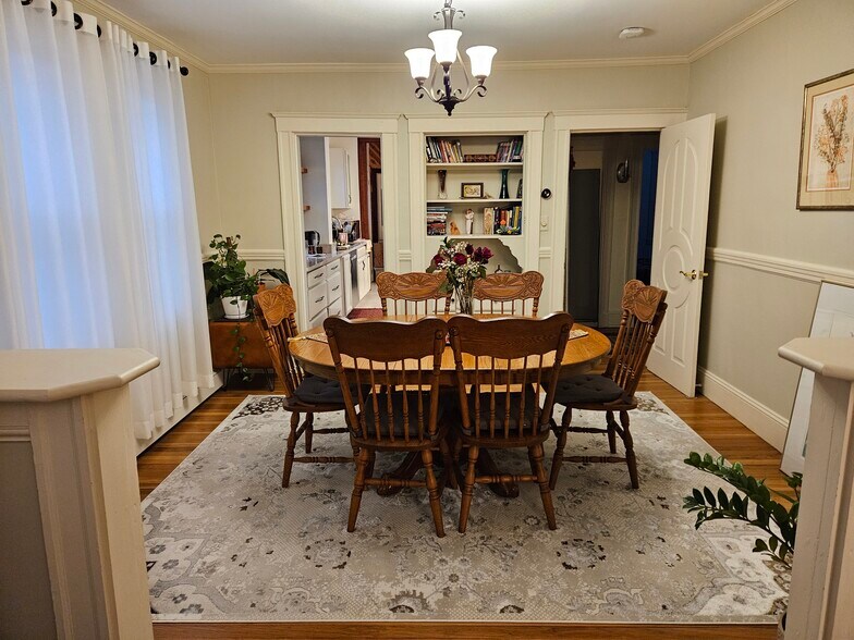 Building Photo - 66 California St