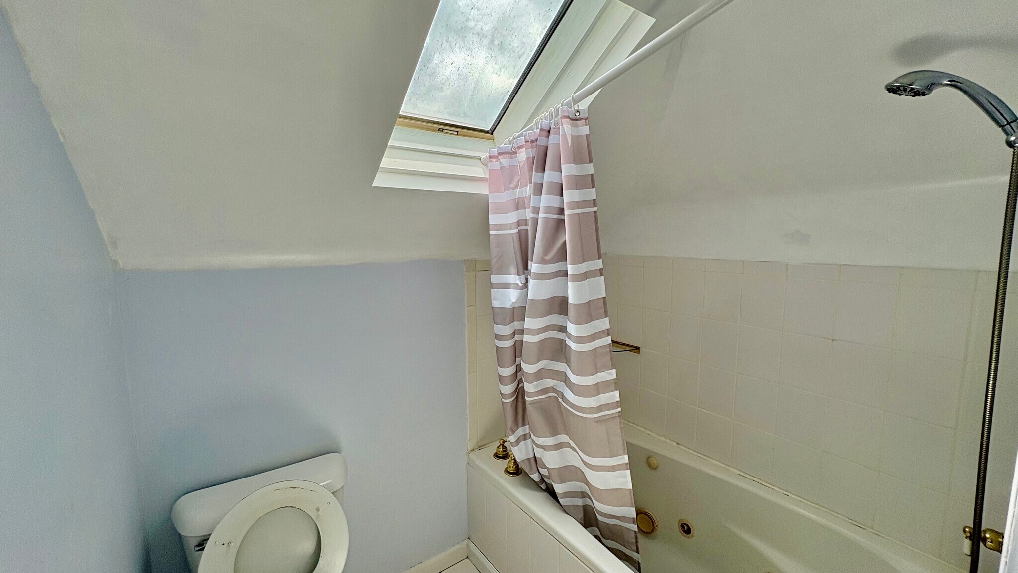 Building Photo - 6345 Morrowfield Ave