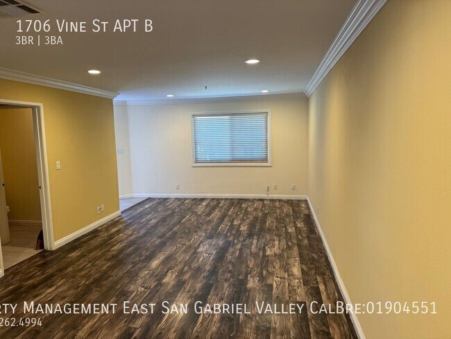 Building Photo - 1706 Vine St