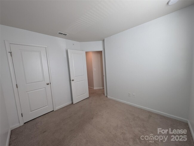 Building Photo - 5020 Winding Jordan Ln