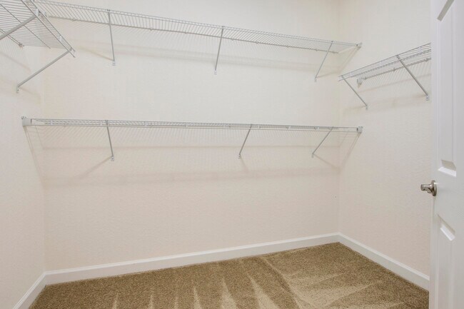 Building Photo - 12101 SW Aventino Dr