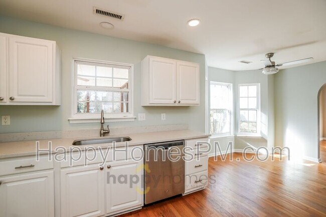 Building Photo - 941 Clearspring Dr