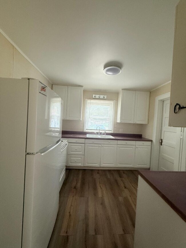 Building Photo - 4529 Walton Ave