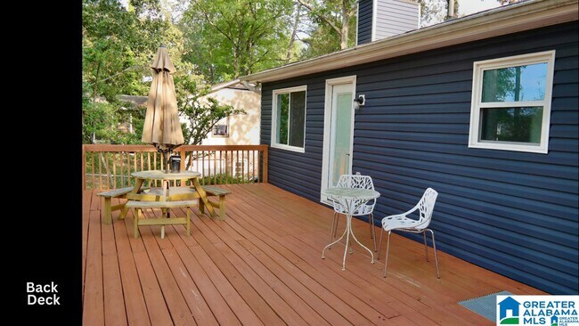 Building Photo - 1248 MacQueen Dr