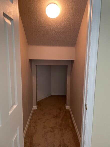 Building Photo - 6962 Marble Fawn Pl