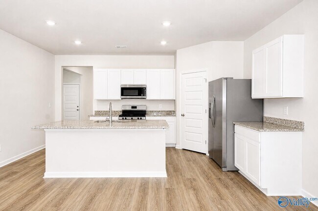 Building Photo - 118 Betty Williams Dr