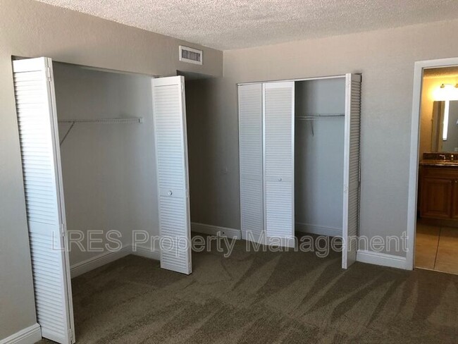 Building Photo - 4773 S Texas Ave