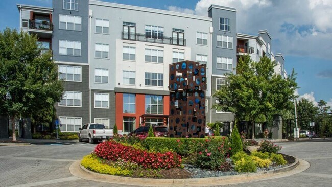 Building Photo - 747 Ralph McGill Blvd NE