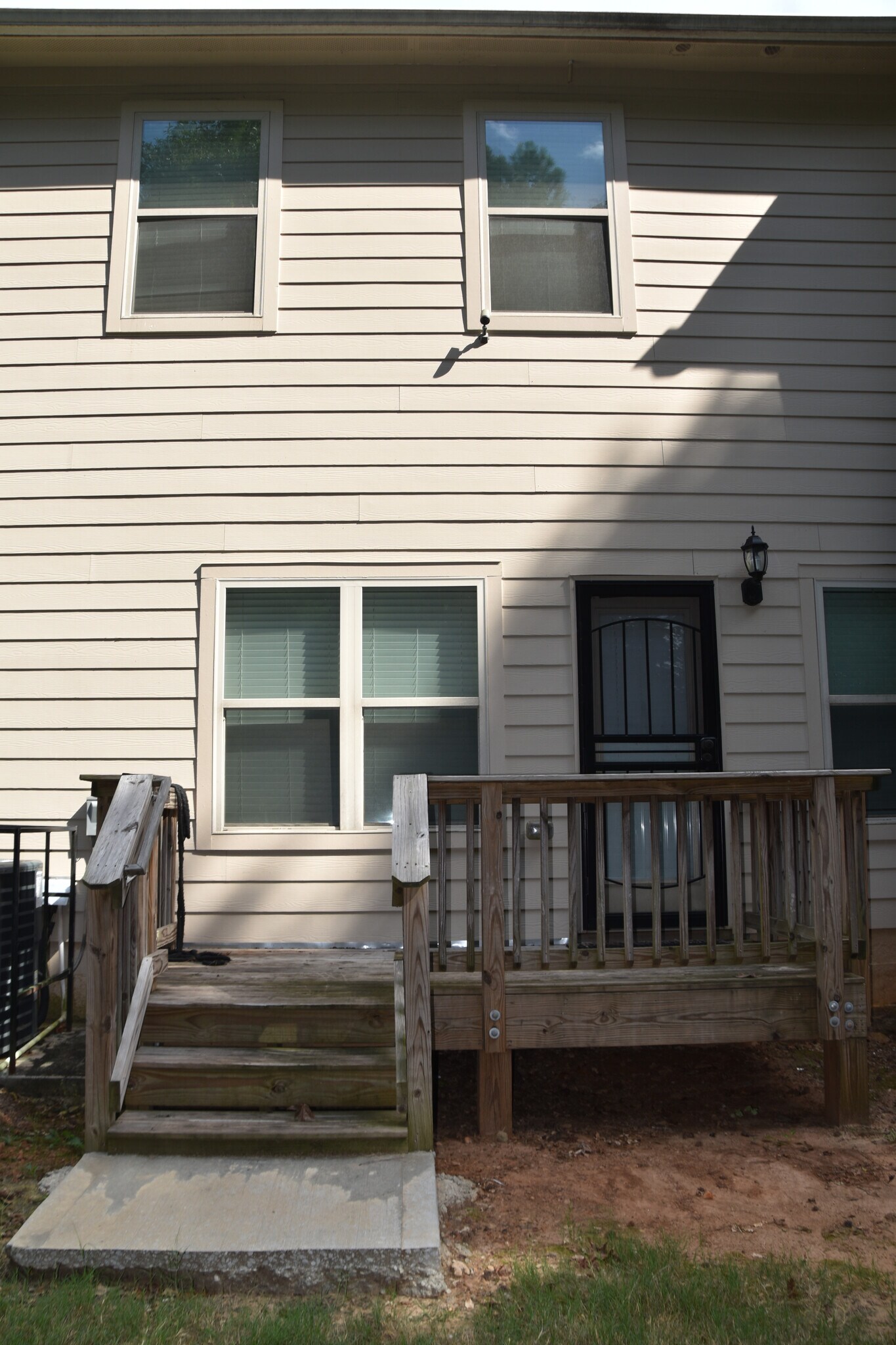 Building Photo - Room in Townhome on Castellan Dr