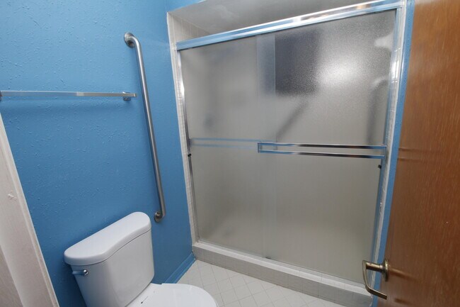 Building Photo - 652 Casa Grande Dr