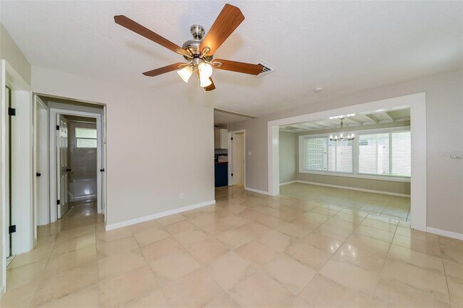 Building Photo - 3020 Pafko Dr