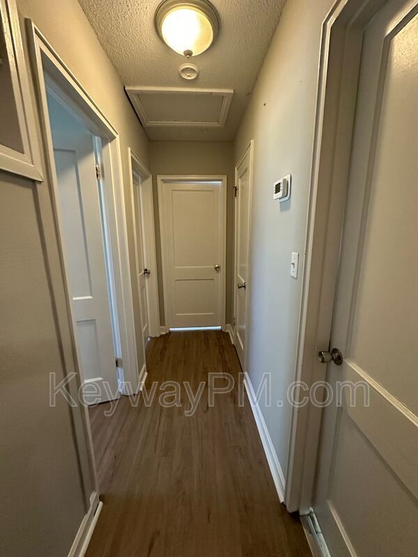 Building Photo - 3018 Acorn Rd