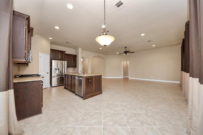 Building Photo - 3018 Sunrise Run Ln