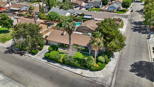 Primary Photo - 4202 E Ave Q-12