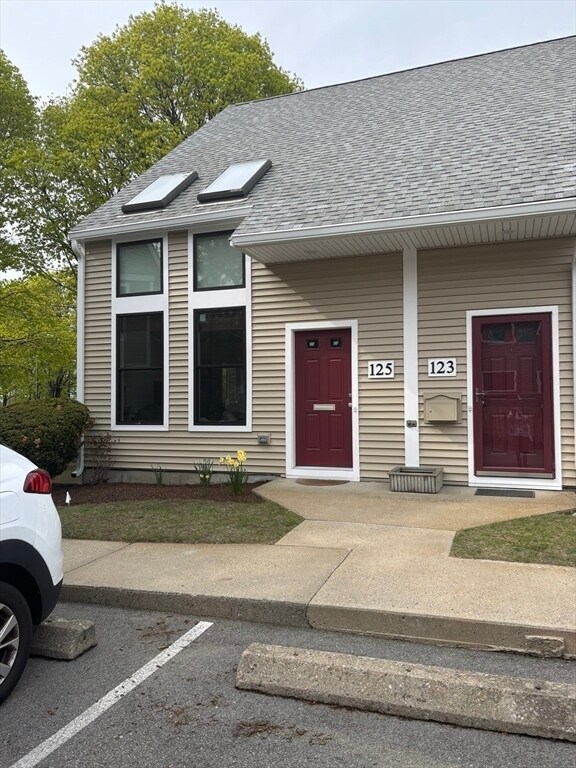 Building Photo - 125 Governor Winthrop Rd