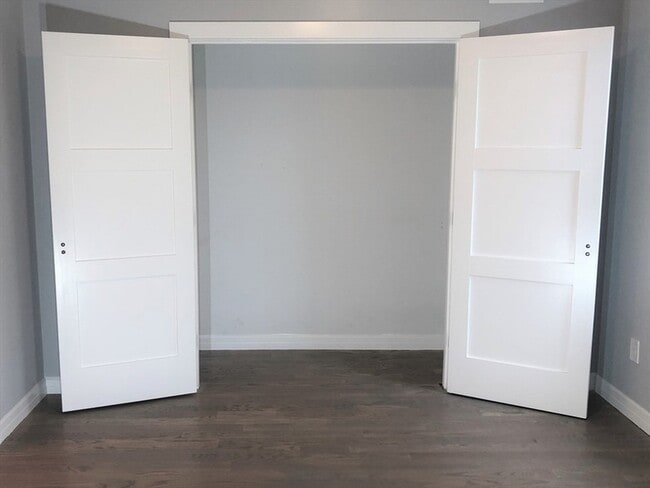 Building Photo - 47-49 Walnut Street Unit 1