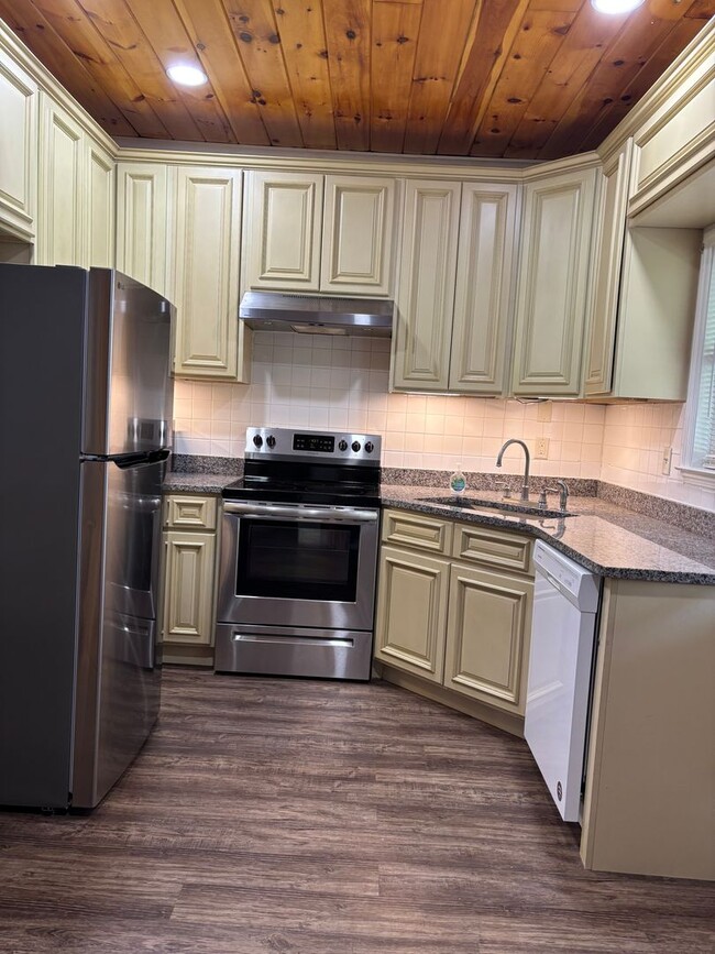 Primary Photo - Two Bedroom Home in Chickamauga GA