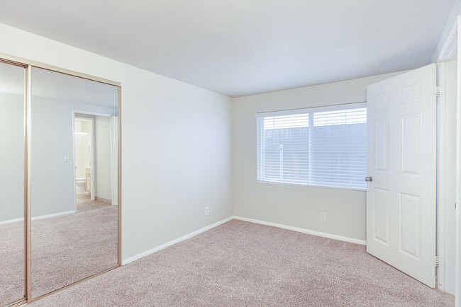 Building Photo - 1-Bedroom + 1-Bathroom | Lower Unit| Silverstrand Beach | Oxnard | Unfurnished