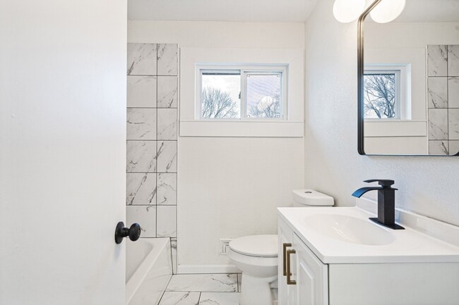 Building Photo - 7109 Conser St