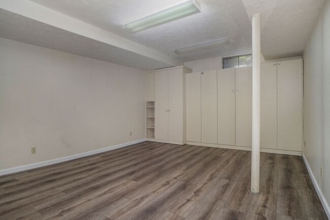 Building Photo - Updated 3 Bedroom Benson Home