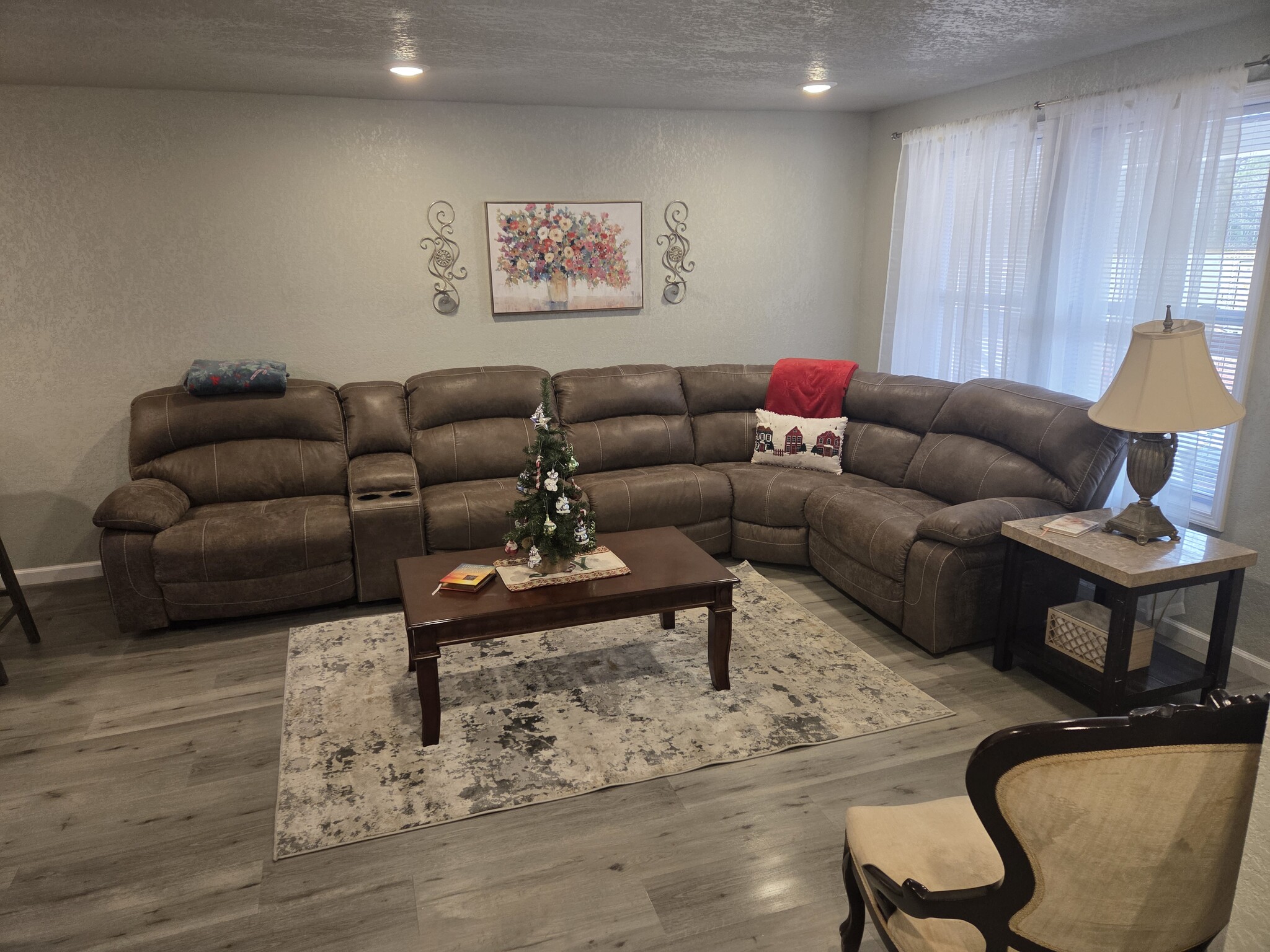 Building Photo - 2741 May St