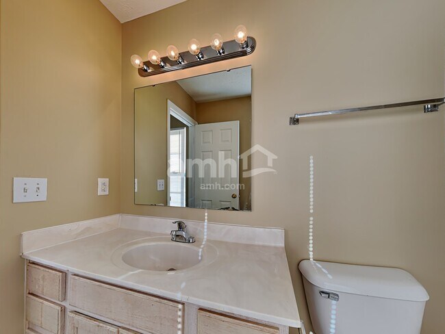 Building Photo - 6402 Kelsey Dr