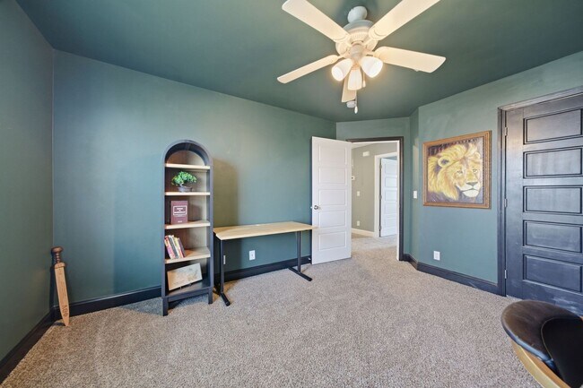 Building Photo - 1135 Charles Thomas Dr