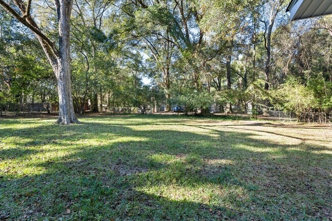 Building Photo - UPCOMING LISTING