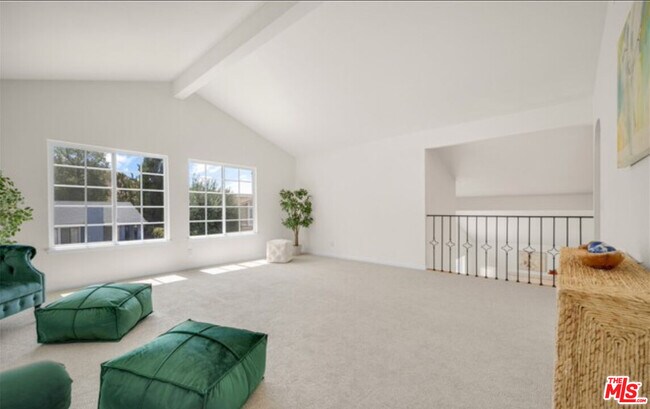 Building Photo - 26065 Redbluff Dr