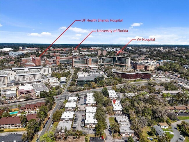 Building Photo - 1700 SW 16th Ct