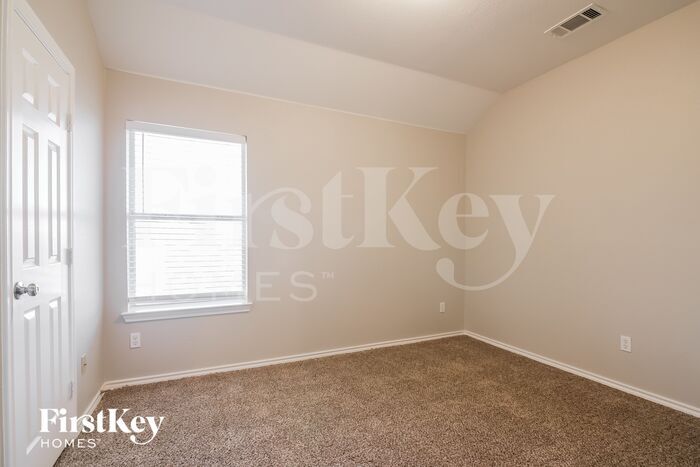 Building Photo - 6605 Sandgate Dr