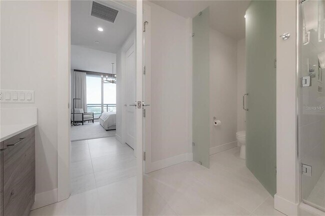 Building Photo - 2103 Bayshore Blvd