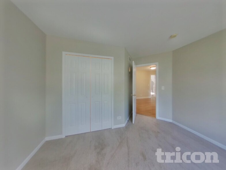 Building Photo - 220 Winding Canyon Way