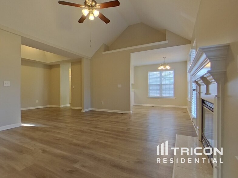 Building Photo - 216 Turtle Creek Dr