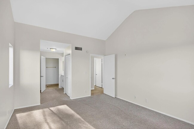 Building Photo - 3980 Faircross Pl