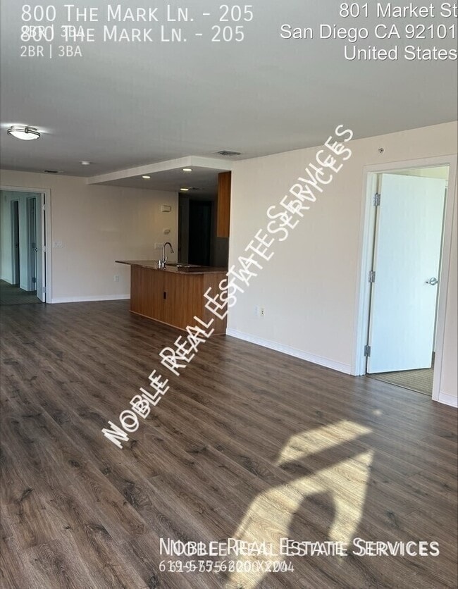 Building Photo - 800 The Mark Ln