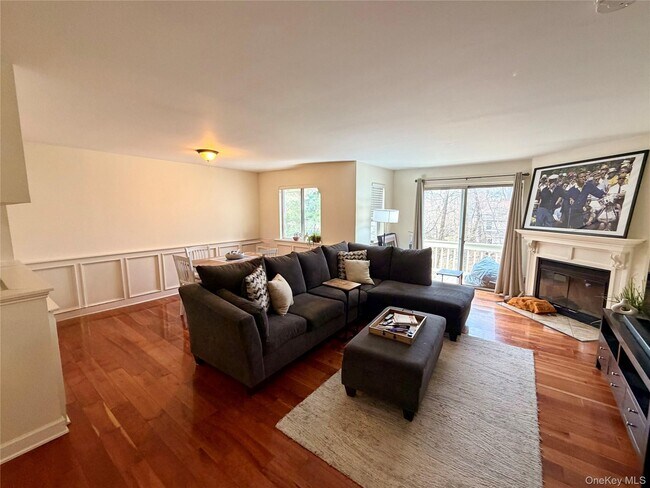 Building Photo - 15 Bayberry Dr